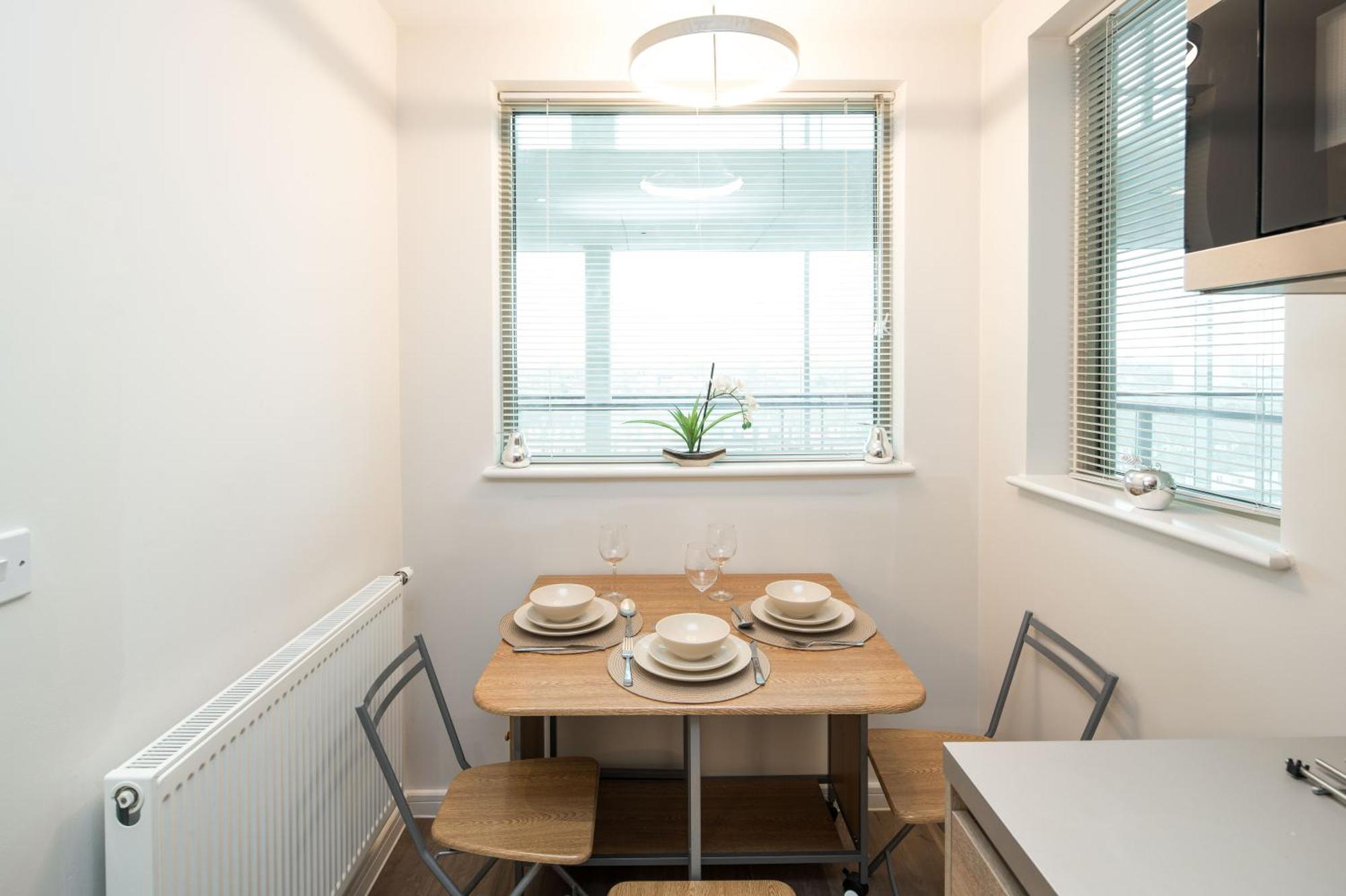 Canning Town -2 Bed Luxury Apartment Londres Exterior foto
